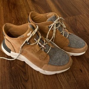 Stylish Tan and Gray Women's Sneakers